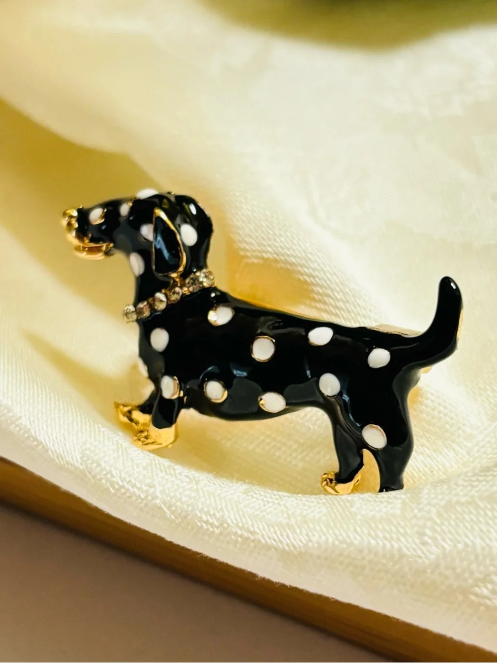 Source Unknown Black and White Polka Dot Dachshund Enamel Brooch